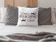 Load image into Gallery viewer, Yam&#39;s Roaching Spot - 100% Linen Cushion Cover
